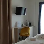 Via Del Mare Apulia E Oda ve Kahvaltı