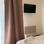 Via Del Mare Apulia E Oda ve Kahvaltı