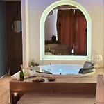 Via Del Mare Apulia E Oda ve Kahvaltı 4*