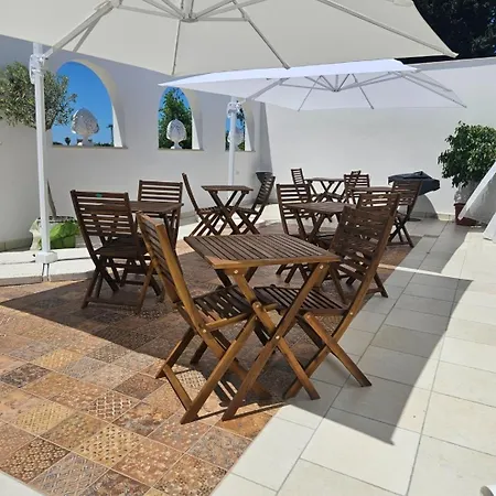 Couette-café Via Del Mare Apulia E