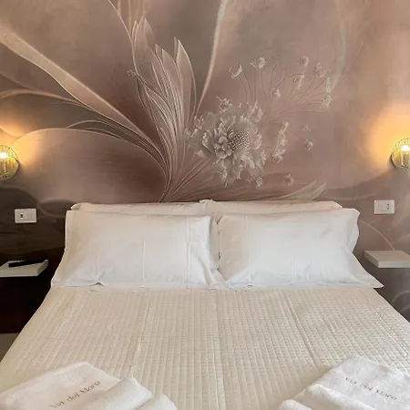 Via Del Mare Apulia E Couette-café Rutigliano