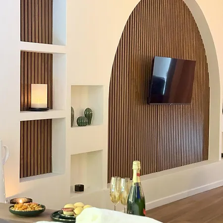 Via Del Mare Apulia E 4*